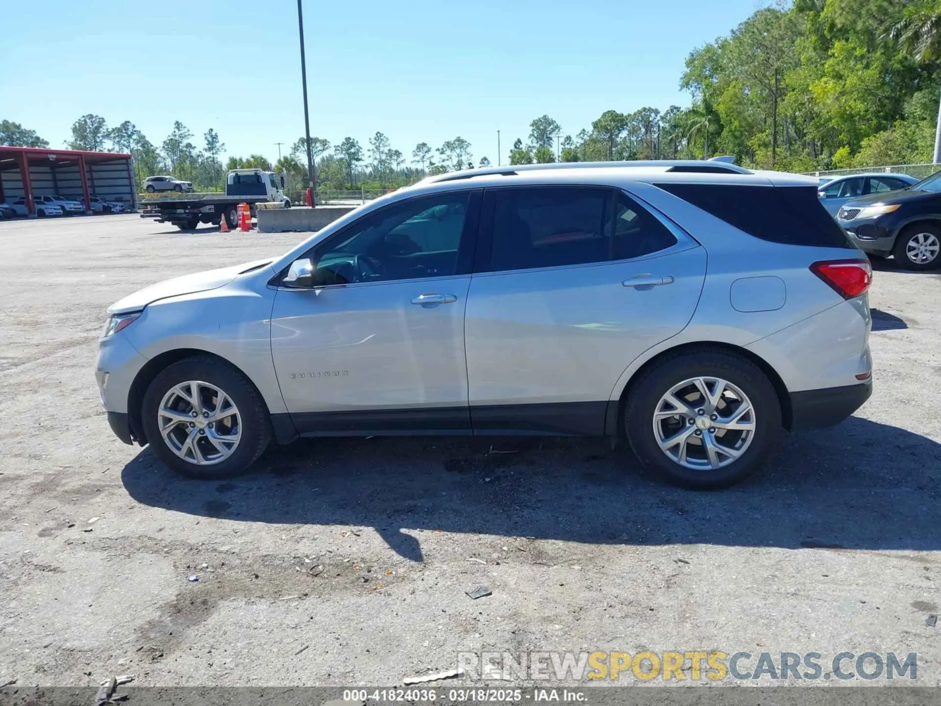 15 fotografías del automóvil dañado 2GNAXNEV7L6134492 CHEVROLET EQUINOX 2020