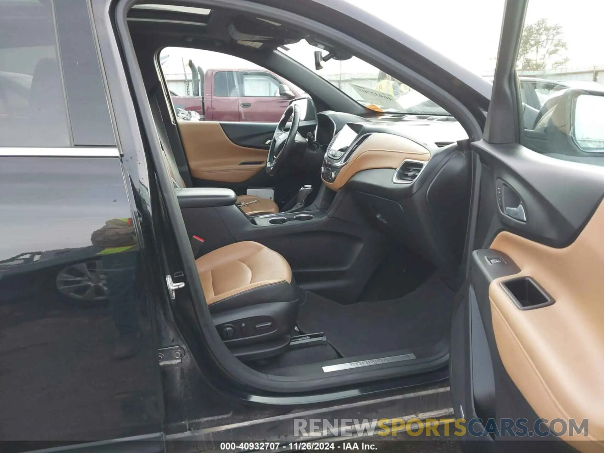 5 fotografías del automóvil dañado 2GNAXNEV9L6163122 CHEVROLET EQUINOX 2020