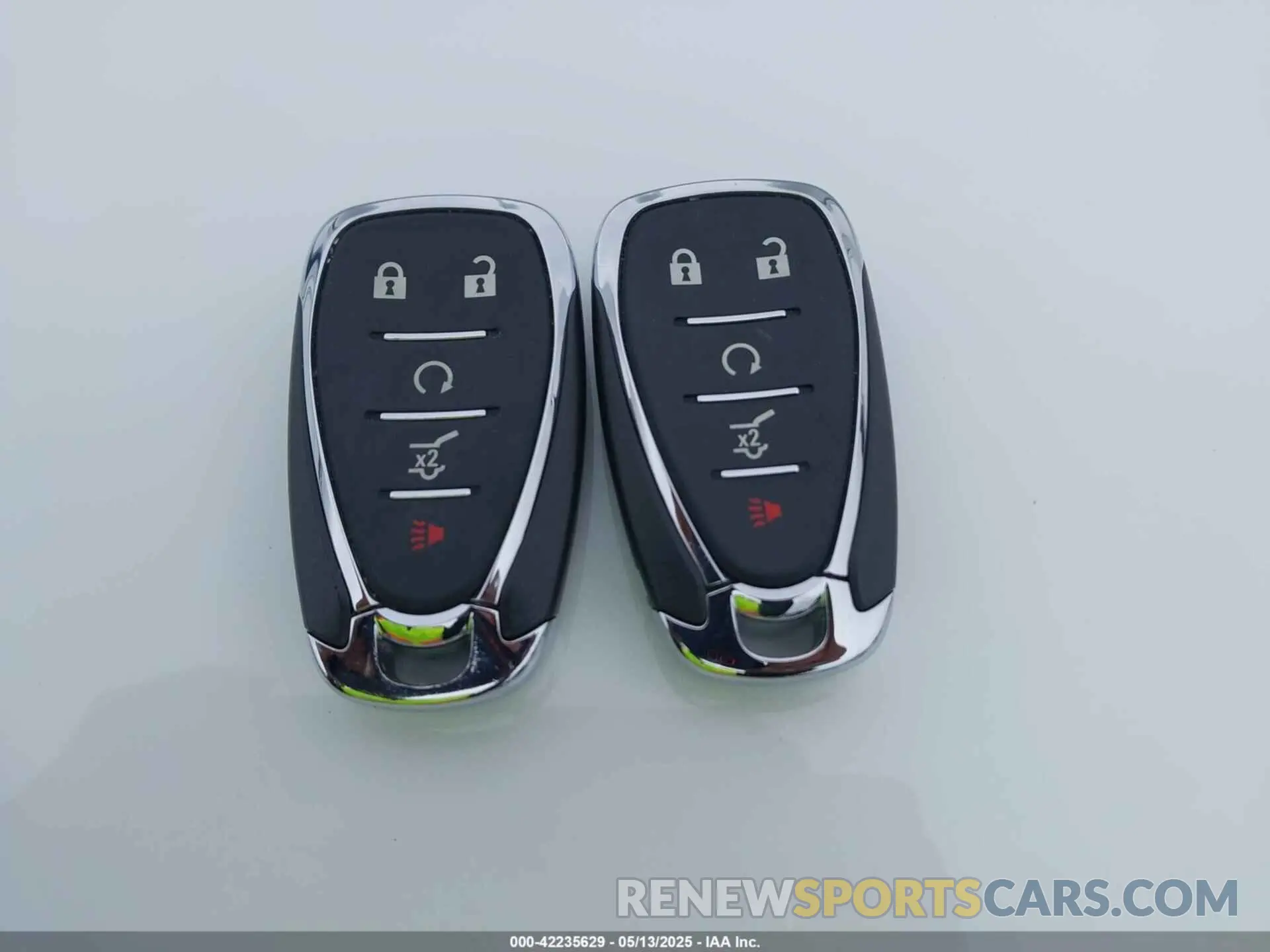 11 fotografías del automóvil dañado 2GNAXNEV9L6253225 CHEVROLET EQUINOX 2020