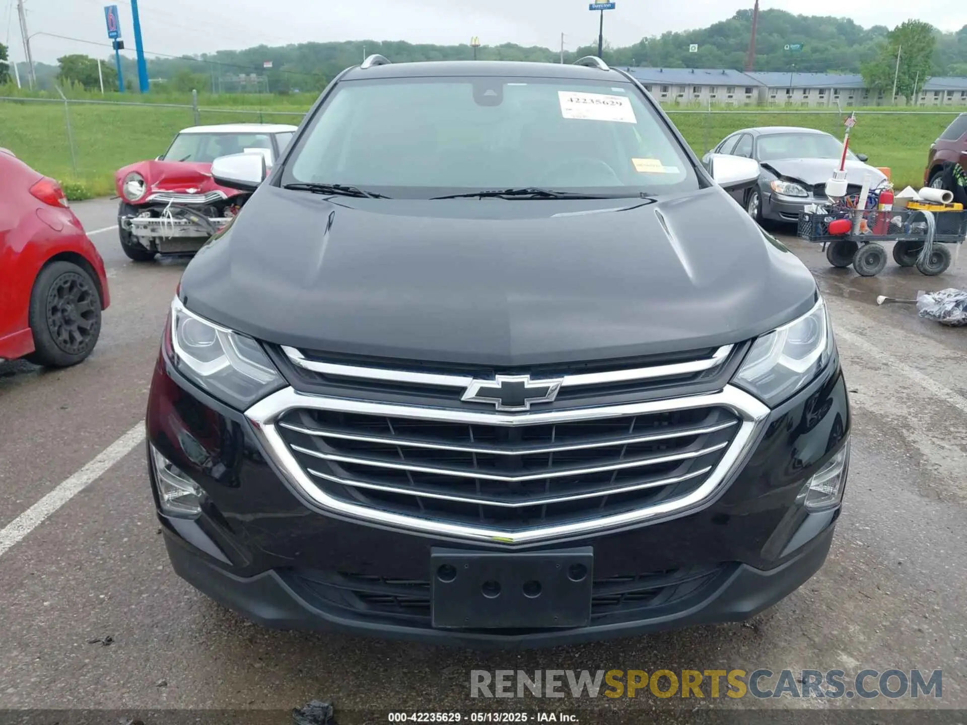 13 fotografías del automóvil dañado 2GNAXNEV9L6253225 CHEVROLET EQUINOX 2020