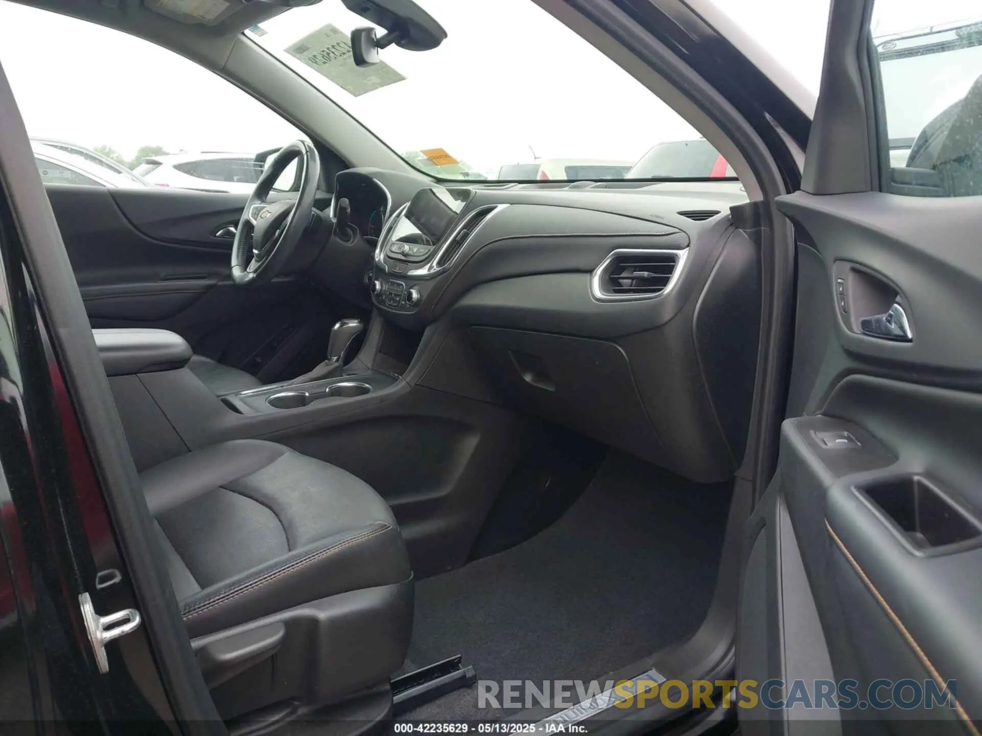 5 fotografías del automóvil dañado 2GNAXNEV9L6253225 CHEVROLET EQUINOX 2020