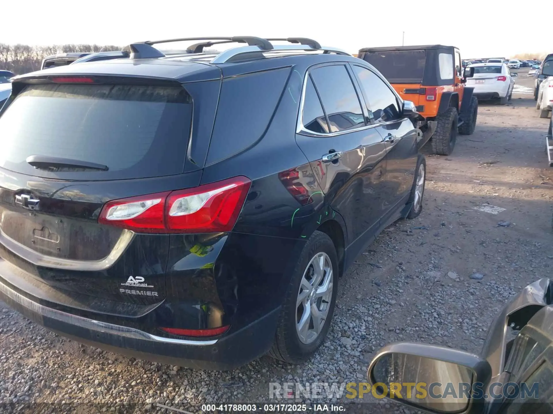 4 fotografías del automóvil dañado 2GNAXNEVXL6282152 CHEVROLET EQUINOX 2020
