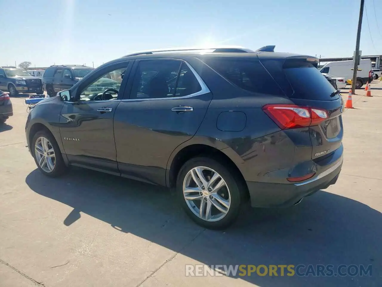 2 fotografías del automóvil dañado 2GNAXPEX0L6177276 CHEVROLET EQUINOX 2020