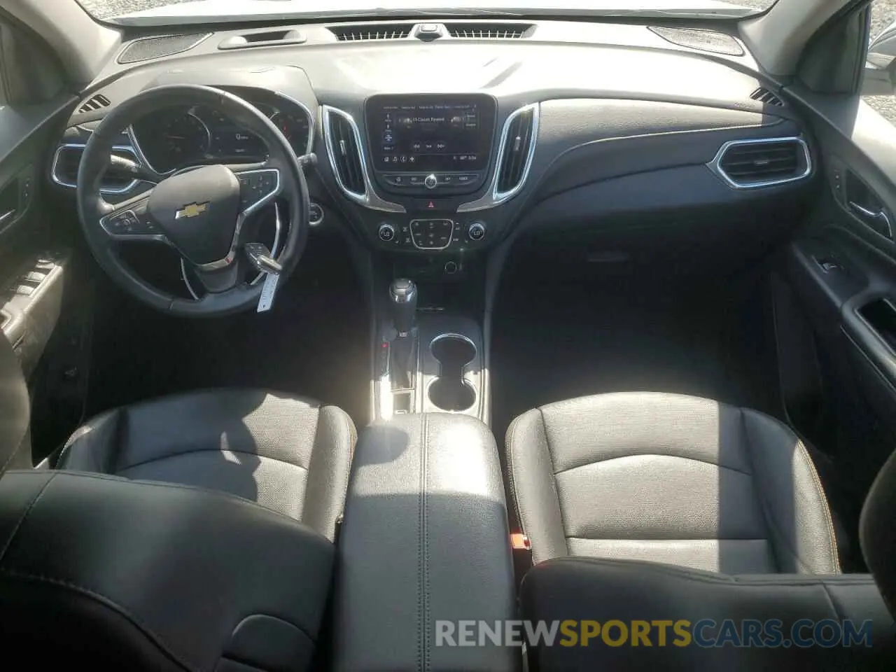 8 fotografías del automóvil dañado 2GNAXPEX5L6150218 CHEVROLET EQUINOX 2020
