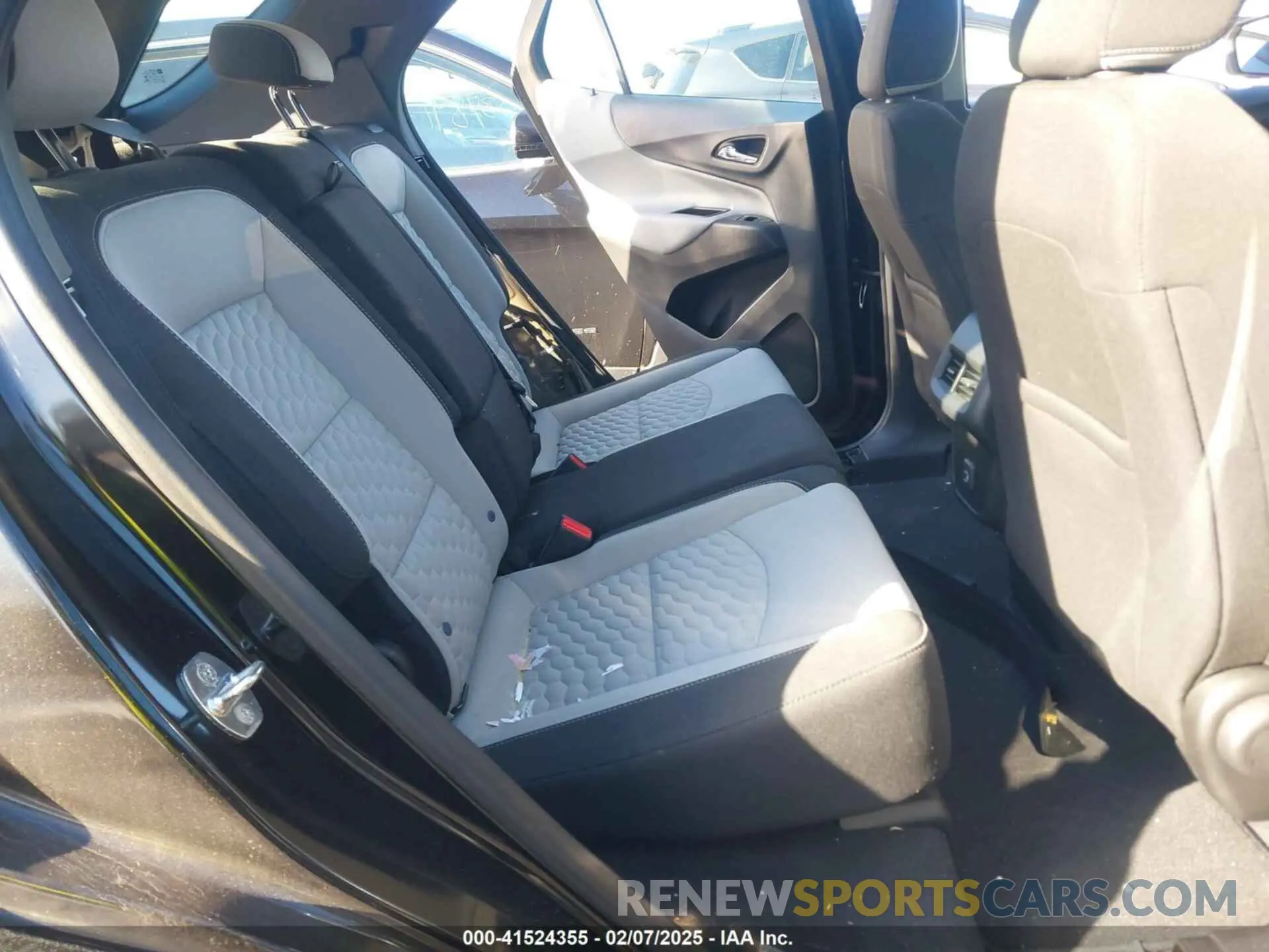 8 fotografías del automóvil dañado 2GNAXSEV2L6183159 CHEVROLET EQUINOX 2020