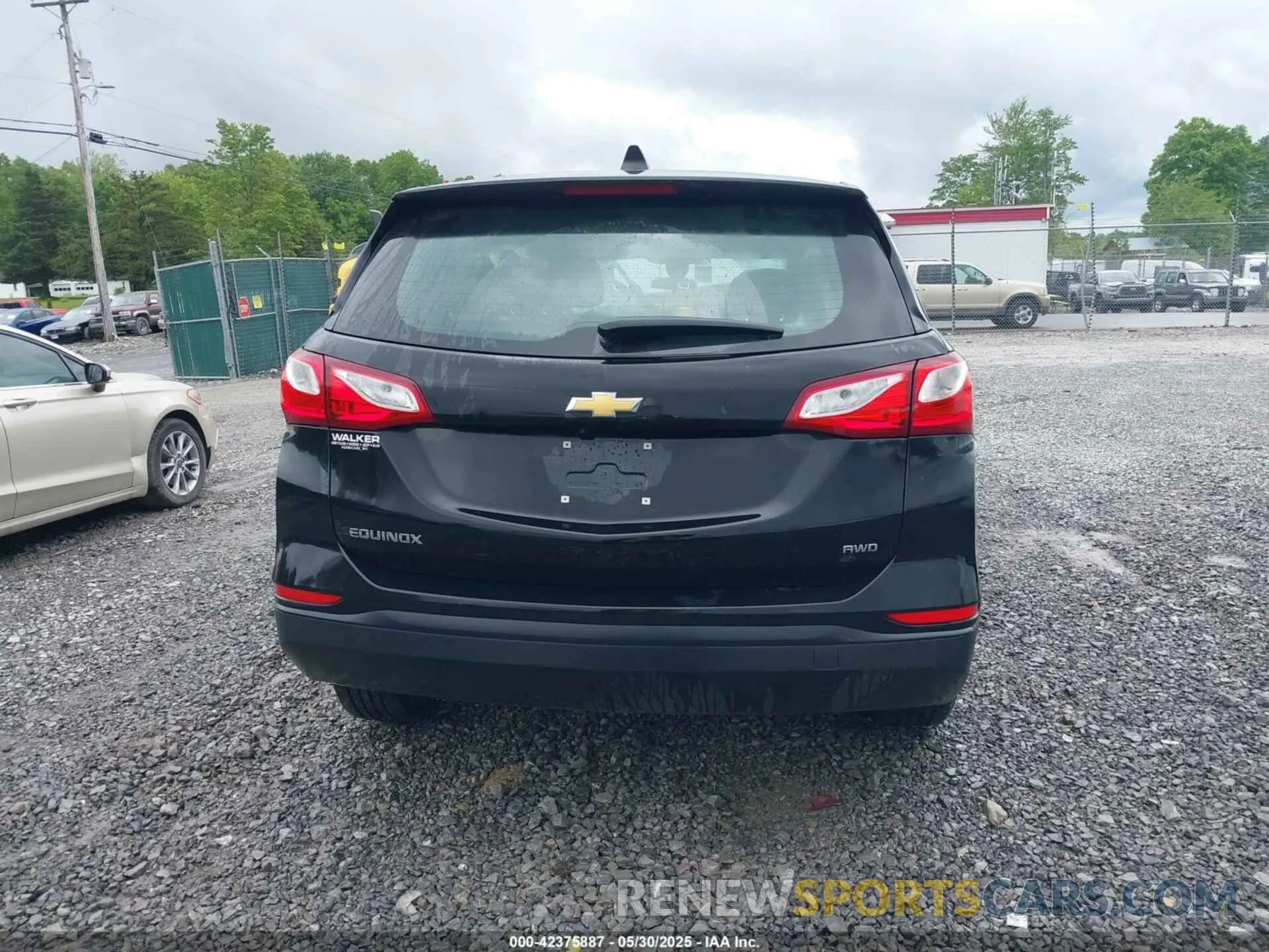 17 fotografías del automóvil dañado 2GNAXSEV2L6274335 CHEVROLET EQUINOX 2020