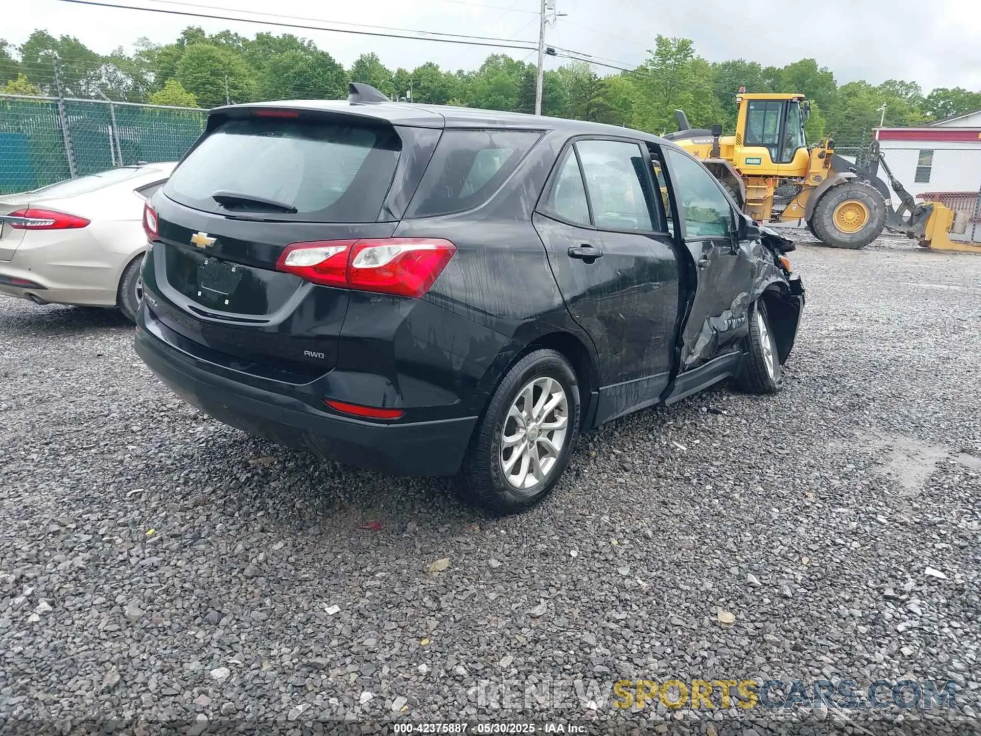 4 fotografías del automóvil dañado 2GNAXSEV2L6274335 CHEVROLET EQUINOX 2020