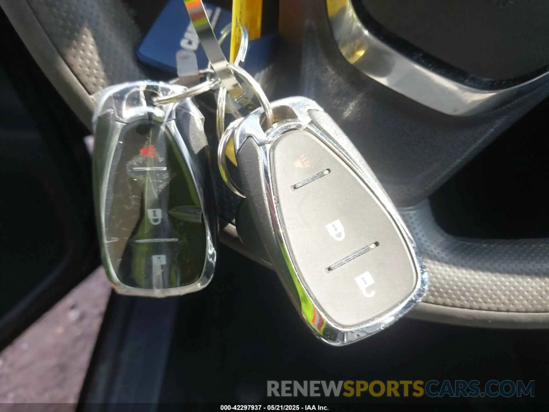 11 fotografías del automóvil dañado 2GNAXSEV3L6272576 CHEVROLET EQUINOX 2020