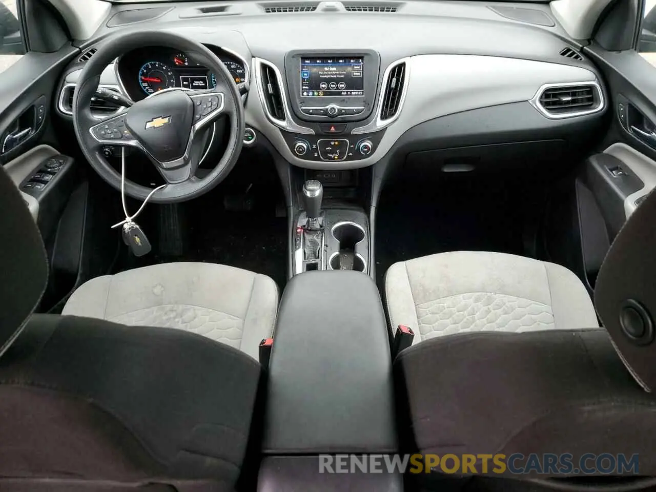 8 fotografías del automóvil dañado 2GNAXSEV3L6273906 CHEVROLET EQUINOX 2020