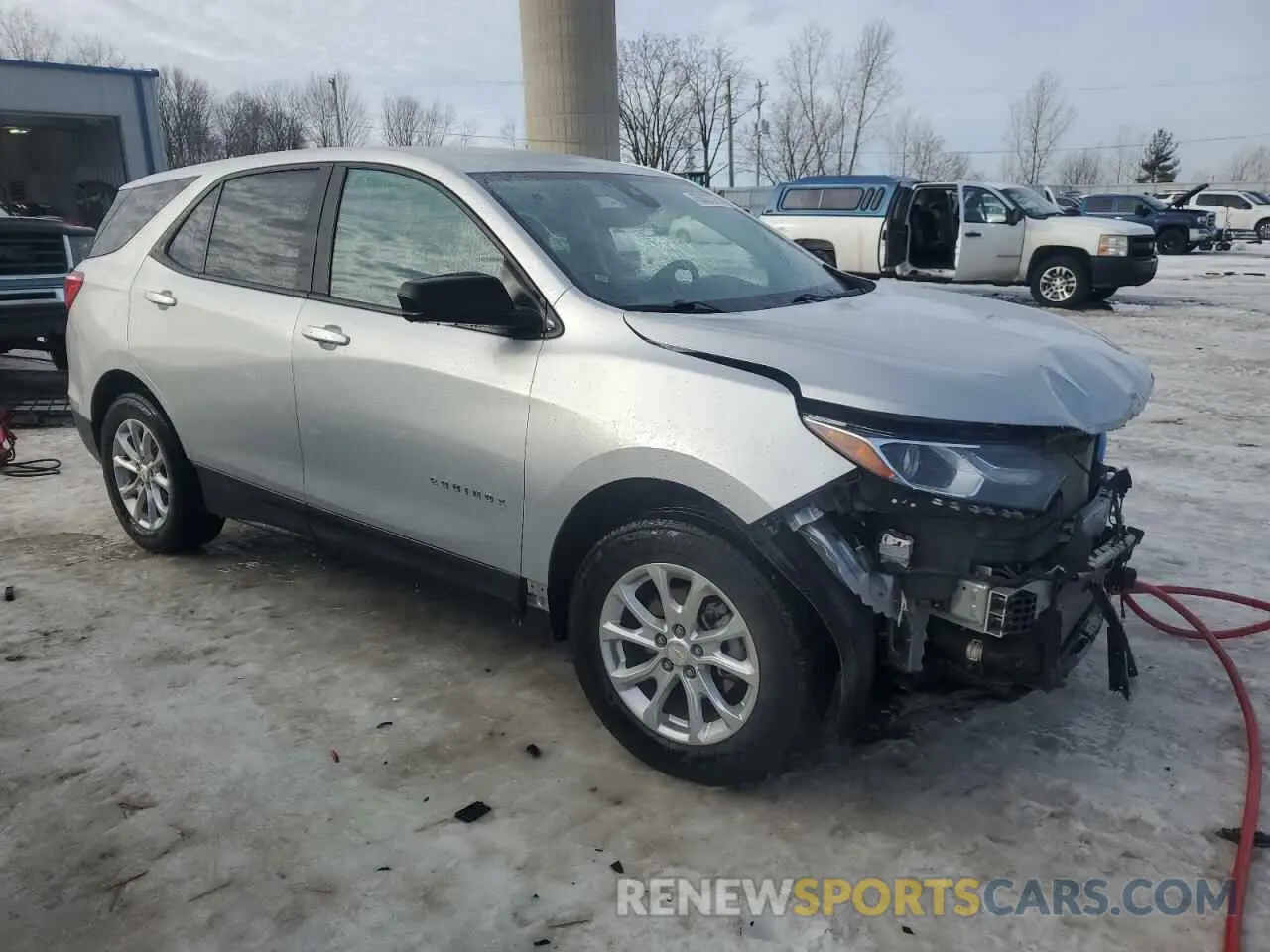 4 fotografías del automóvil dañado 2GNAXSEV6L6141948 CHEVROLET EQUINOX 2020
