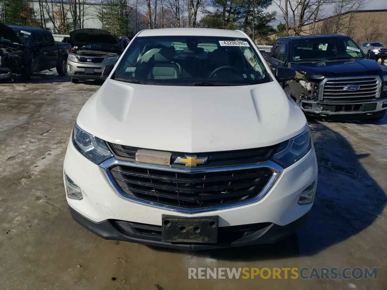 5 fotografías del automóvil dañado 2GNAXSEV6L6158491 CHEVROLET EQUINOX 2020