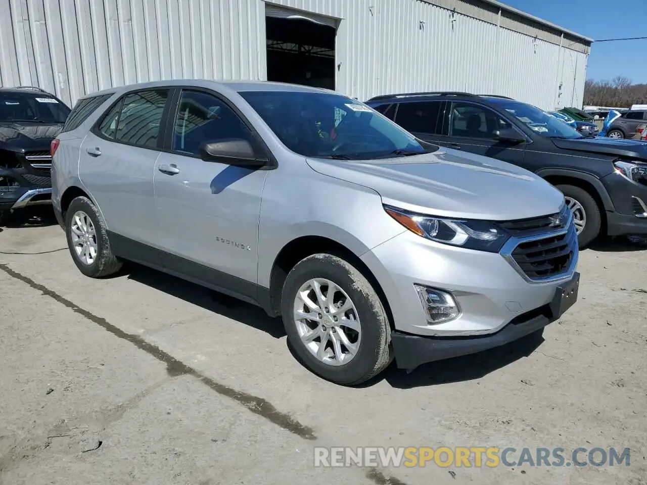 4 fotografías del automóvil dañado 2GNAXSEV7L6125516 CHEVROLET EQUINOX 2020