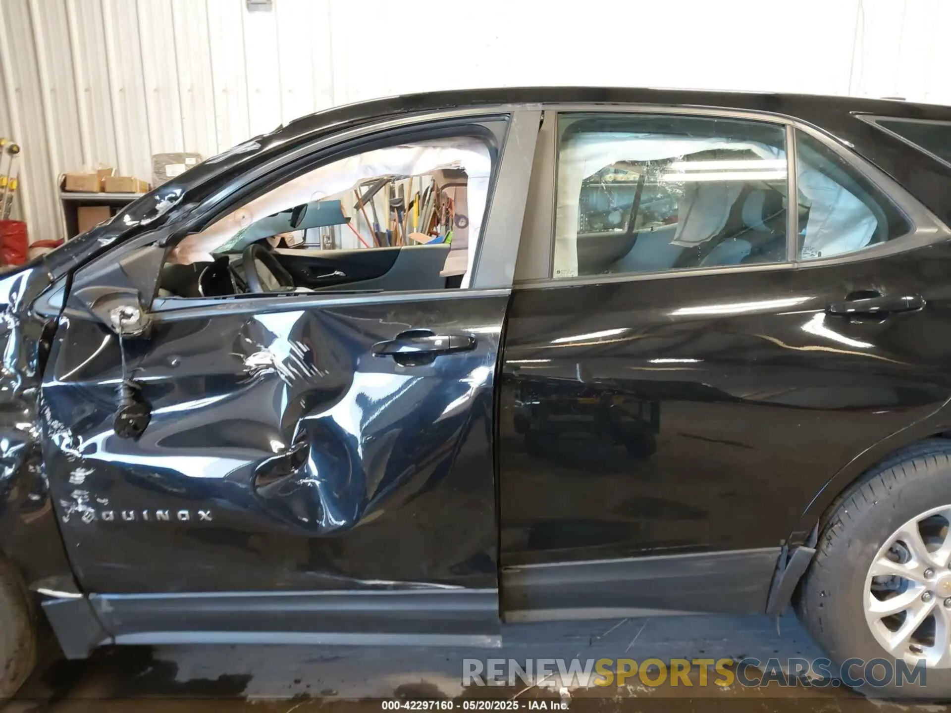 13 fotografías del automóvil dañado 2GNAXSEV8L6181836 CHEVROLET EQUINOX 2020