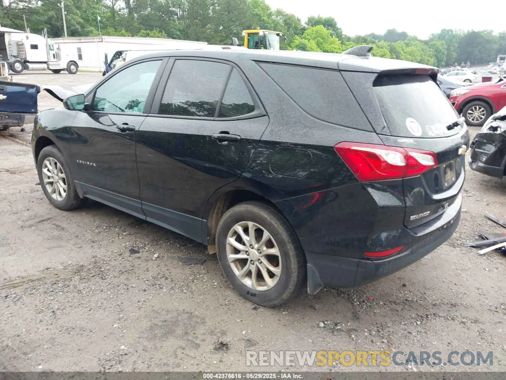 3 fotografías del automóvil dañado 2GNAXSEV8L6225124 CHEVROLET EQUINOX 2020