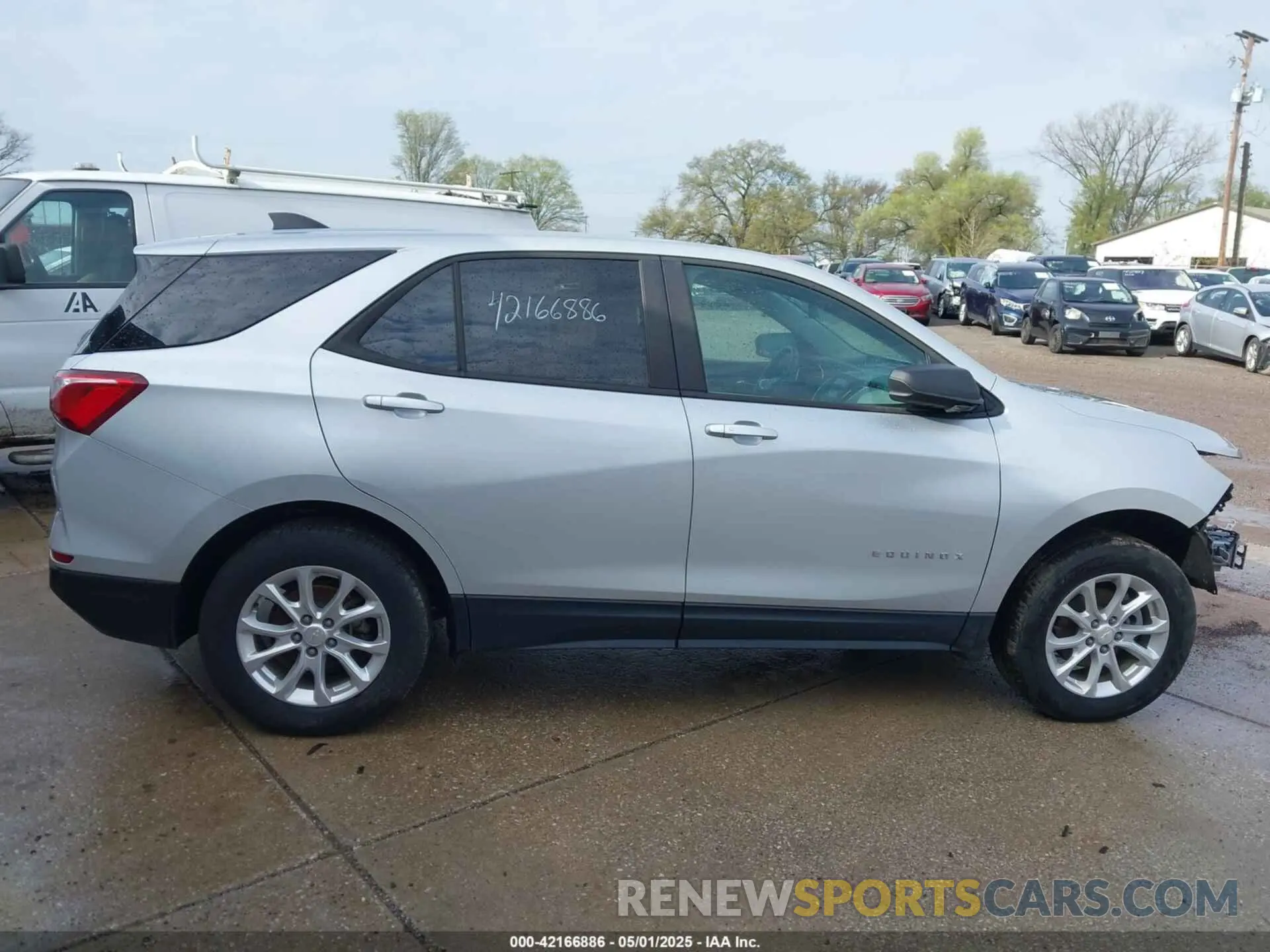 14 fotografías del automóvil dañado 2GNAXSEVXL6150006 CHEVROLET EQUINOX 2020
