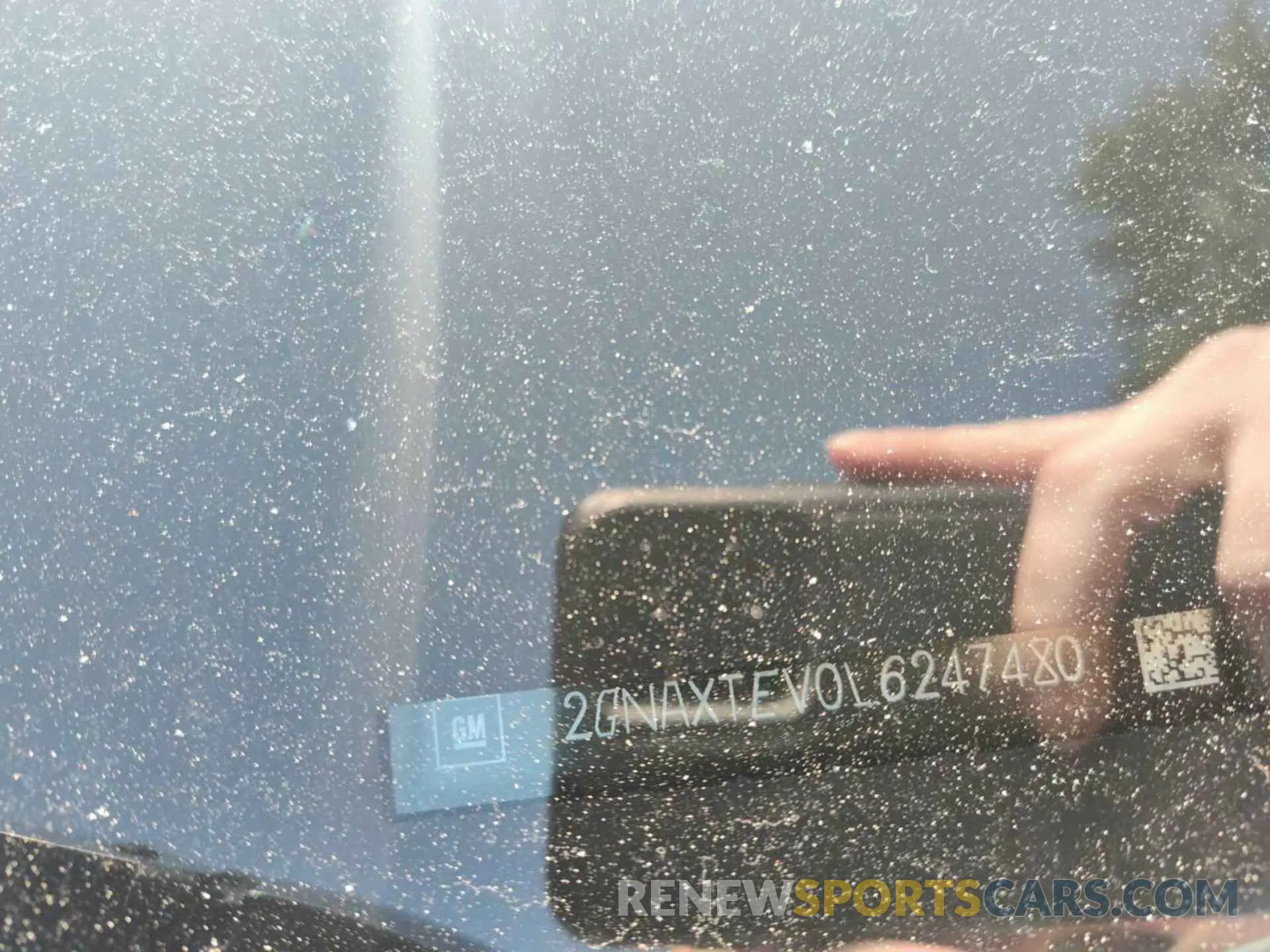 1 fotografías del automóvil dañado 2GNAXTEV0L6247480 CHEVROLET EQUINOX 2020