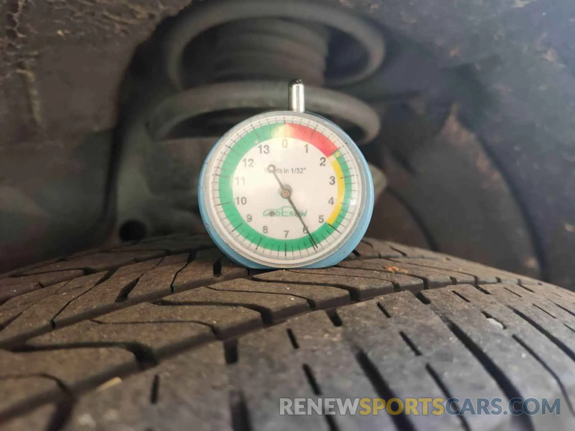5 fotografías del automóvil dañado 2GNAXTEV0L6247480 CHEVROLET EQUINOX 2020