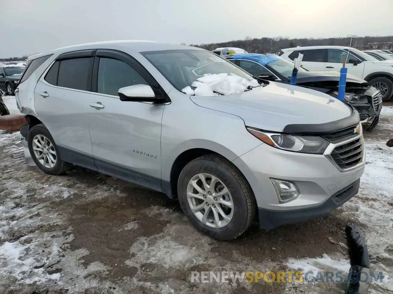 4 fotografías del automóvil dañado 2GNAXTEV0L6261671 CHEVROLET EQUINOX 2020