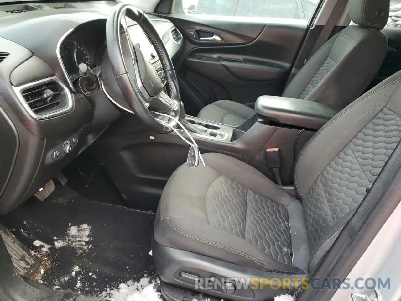 7 fotografías del automóvil dañado 2GNAXTEV0L6261671 CHEVROLET EQUINOX 2020