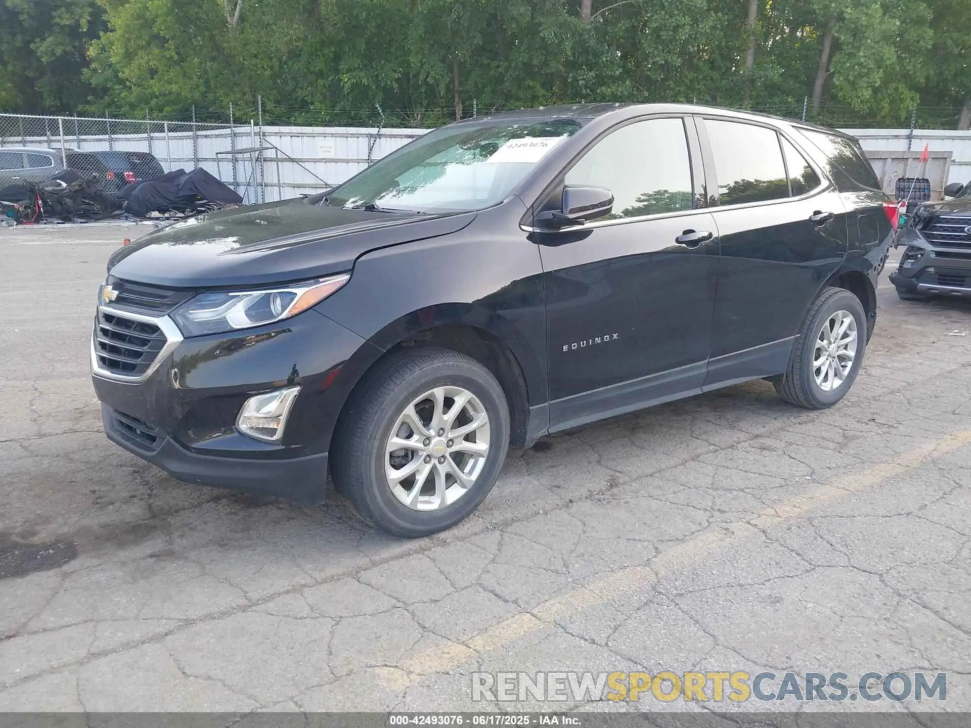 2 fotografías del automóvil dañado 2GNAXTEV0L6282990 CHEVROLET EQUINOX 2020
