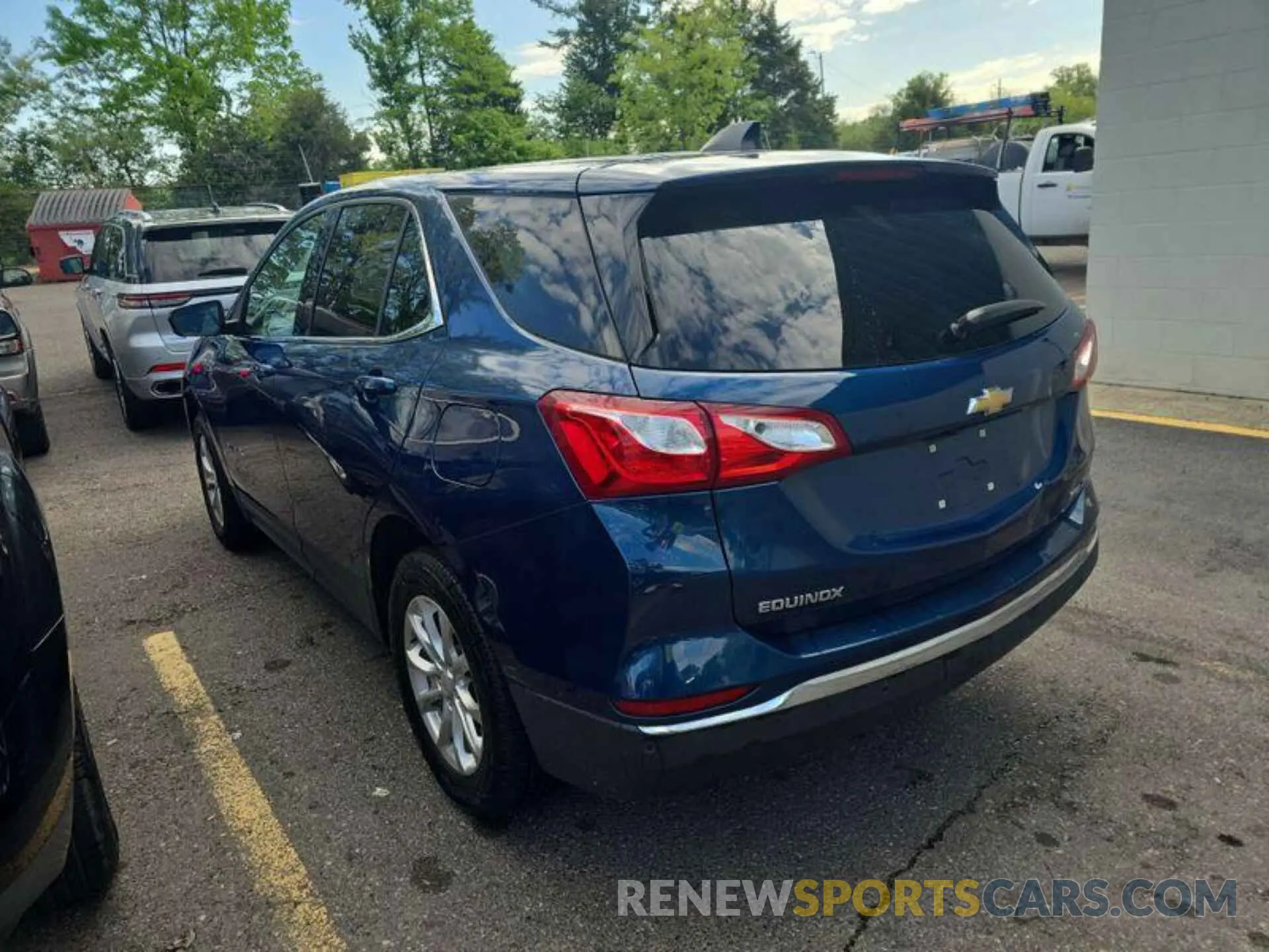 13 fotografías del automóvil dañado 2GNAXTEV1L6152040 CHEVROLET EQUINOX 2020