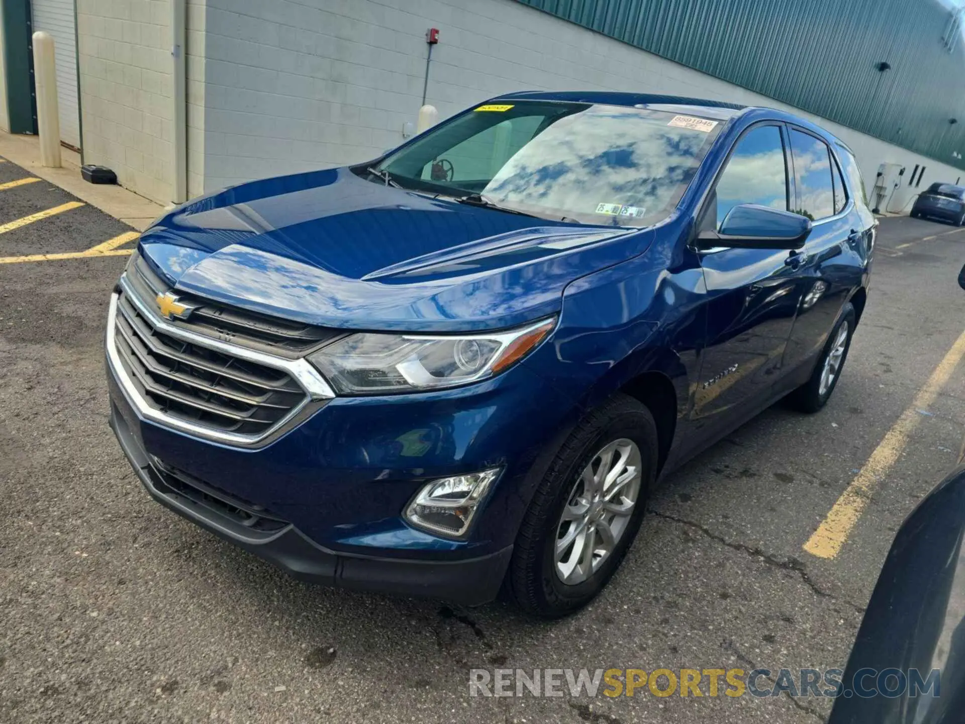 17 fotografías del automóvil dañado 2GNAXTEV1L6152040 CHEVROLET EQUINOX 2020