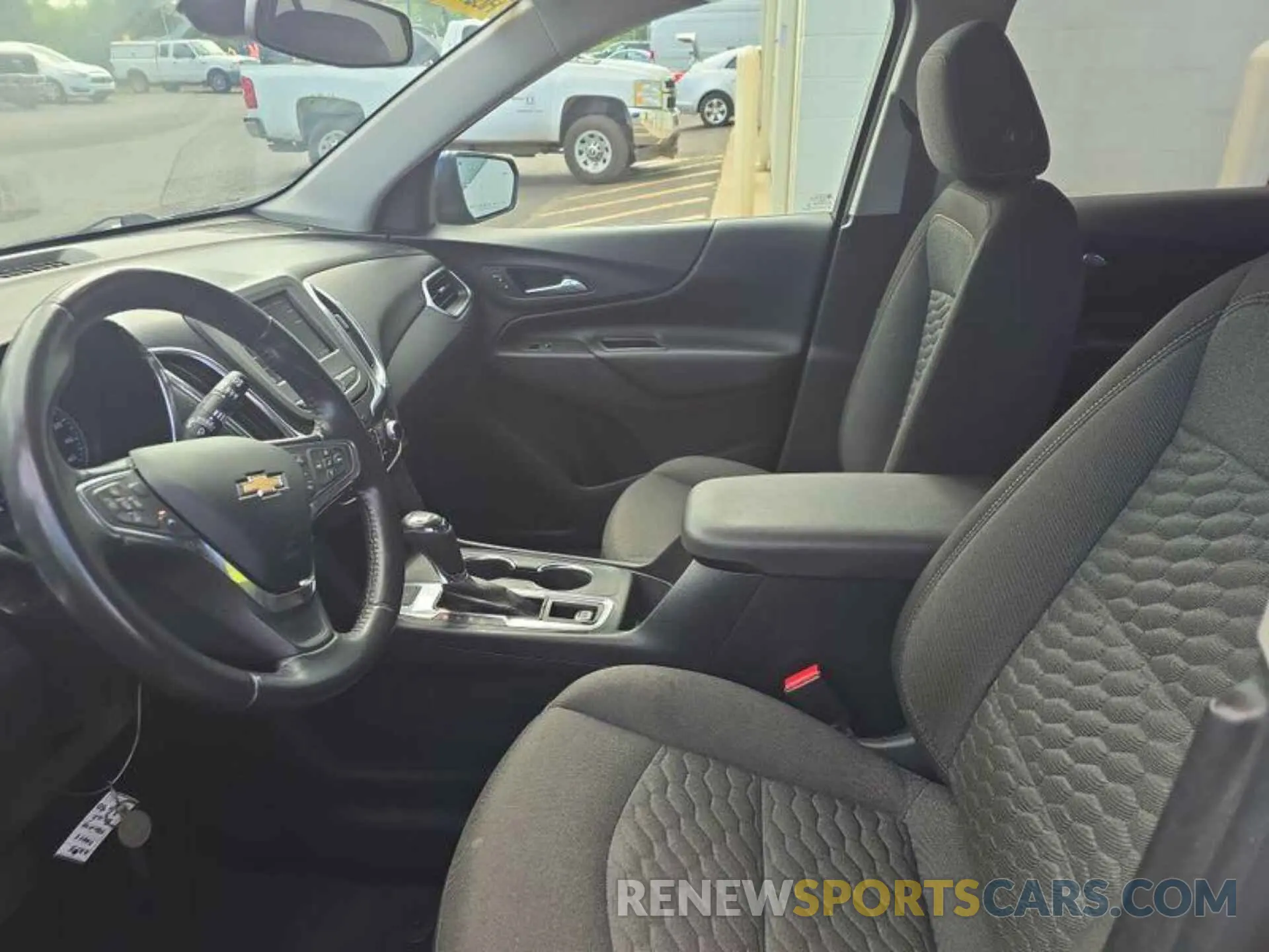 23 fotografías del automóvil dañado 2GNAXTEV1L6152040 CHEVROLET EQUINOX 2020