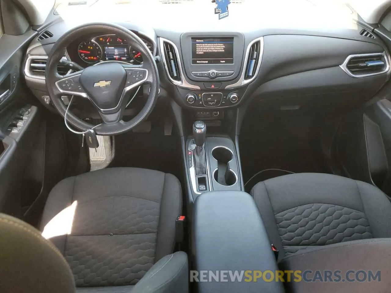 8 fotografías del automóvil dañado 2GNAXTEV2L6145114 CHEVROLET EQUINOX 2020