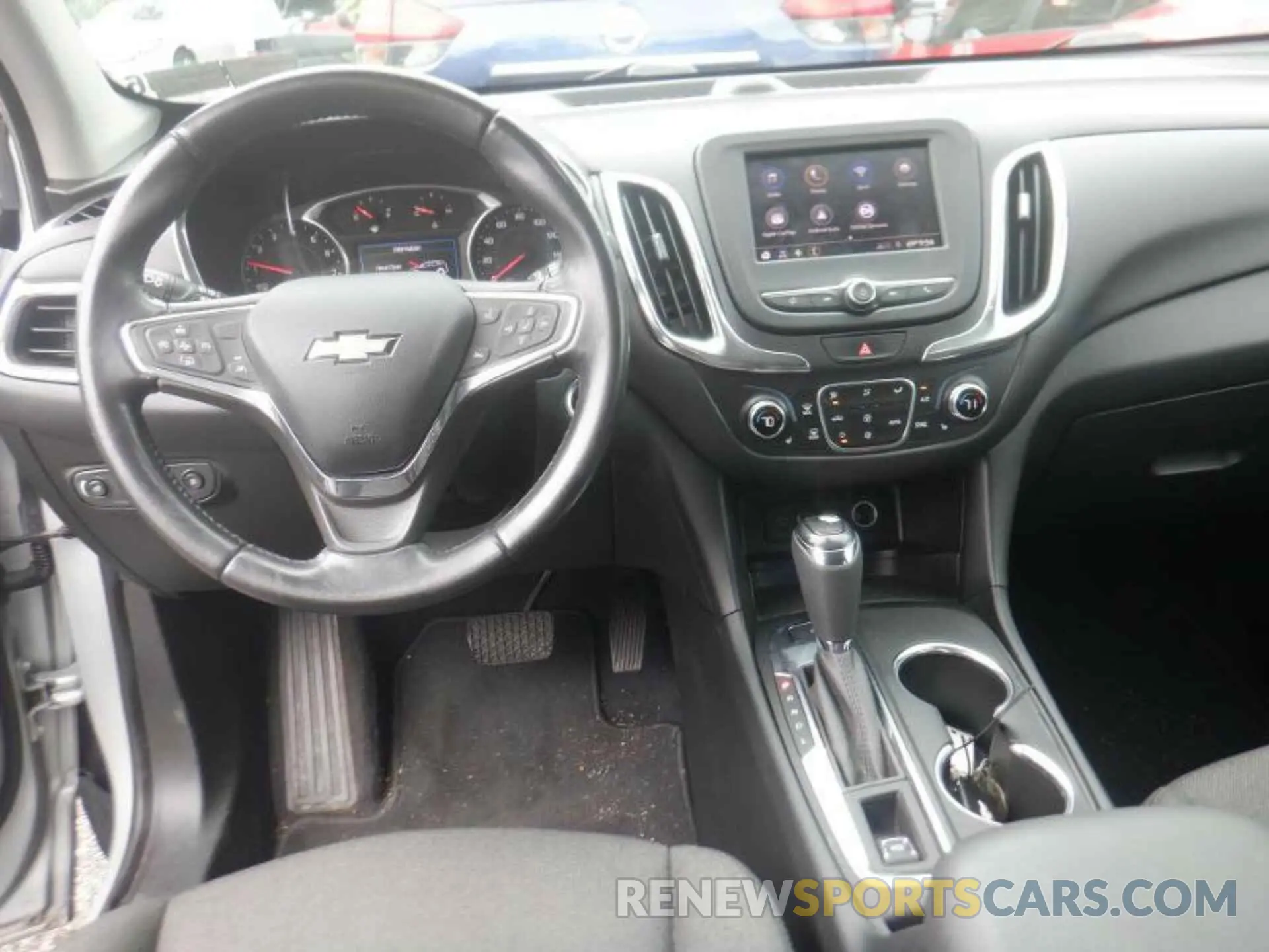 6 fotografías del automóvil dañado 2GNAXTEV2L6156436 CHEVROLET EQUINOX 2020