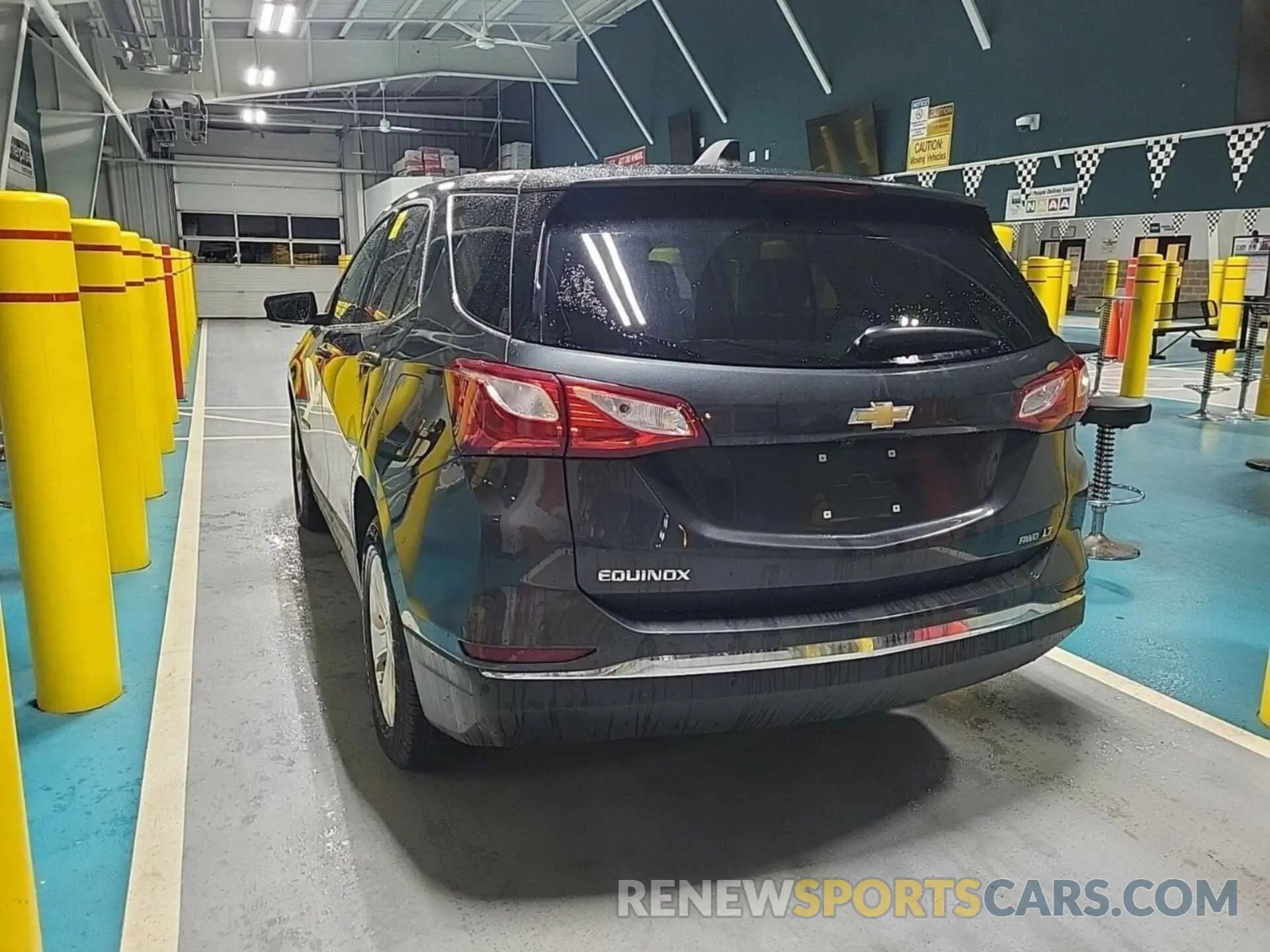 21 fotografías del automóvil dañado 2GNAXTEV2L6262790 CHEVROLET EQUINOX 2020
