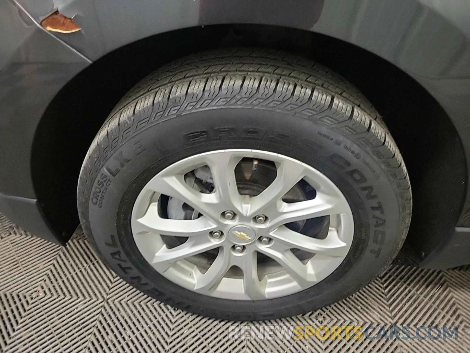 37 fotografías del automóvil dañado 2GNAXTEV2L6262790 CHEVROLET EQUINOX 2020