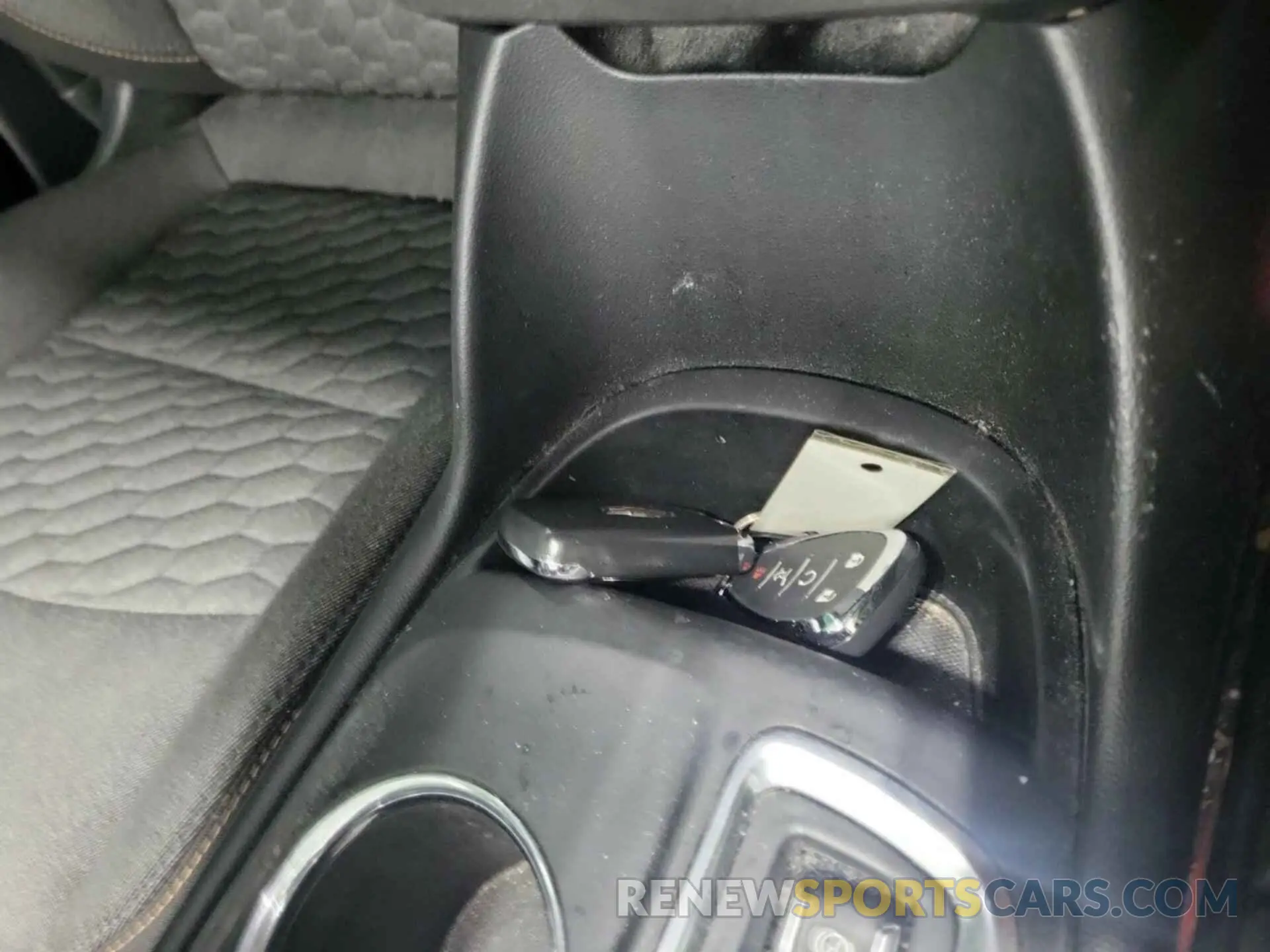 45 fotografías del automóvil dañado 2GNAXTEV2L6262790 CHEVROLET EQUINOX 2020