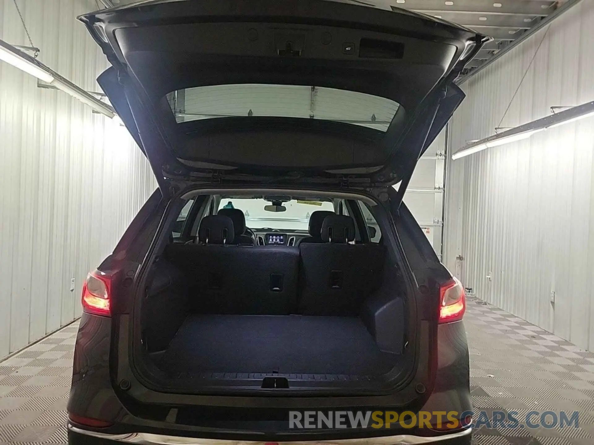 46 fotografías del automóvil dañado 2GNAXTEV2L6262790 CHEVROLET EQUINOX 2020
