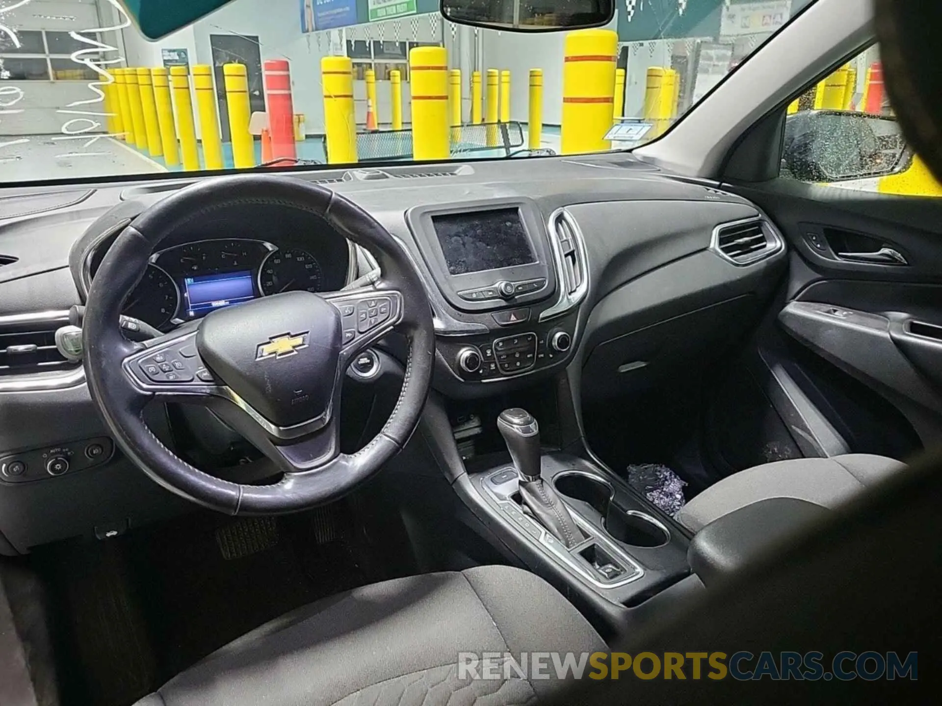 8 fotografías del automóvil dañado 2GNAXTEV2L6262790 CHEVROLET EQUINOX 2020