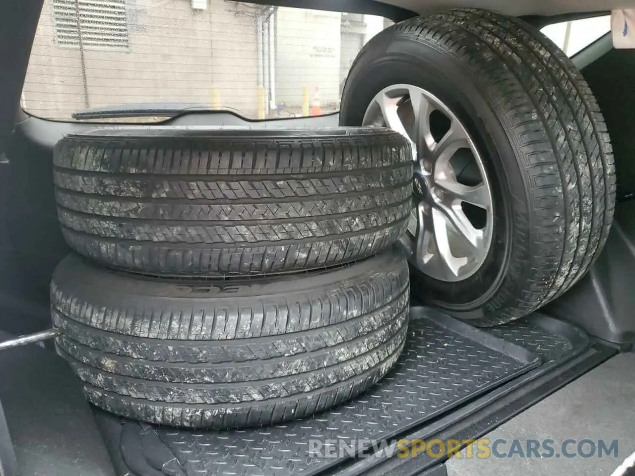 15 fotografías del automóvil dañado 2GNAXTEV3L6190367 CHEVROLET EQUINOX 2020