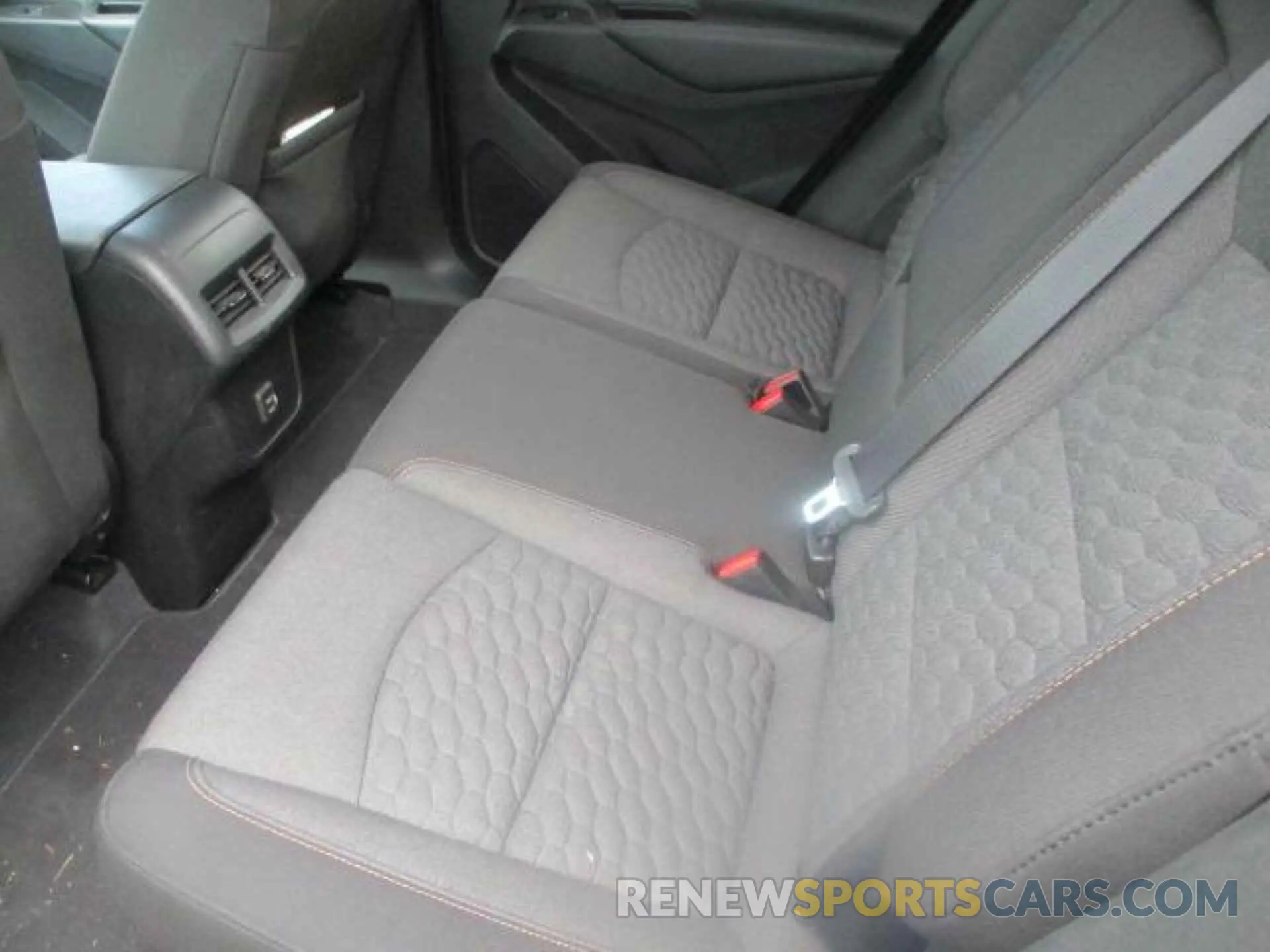 14 fotografías del automóvil dañado 2GNAXTEV4L6156518 CHEVROLET EQUINOX 2020