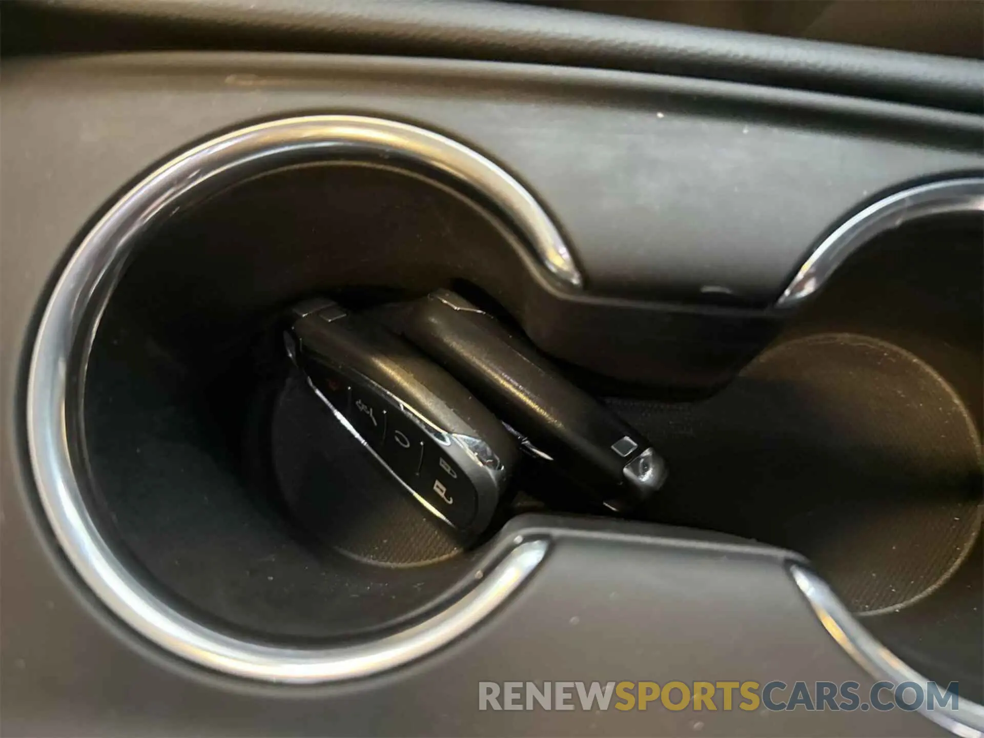 5 fotografías del automóvil dañado 2GNAXTEV4L6233100 CHEVROLET EQUINOX 2020