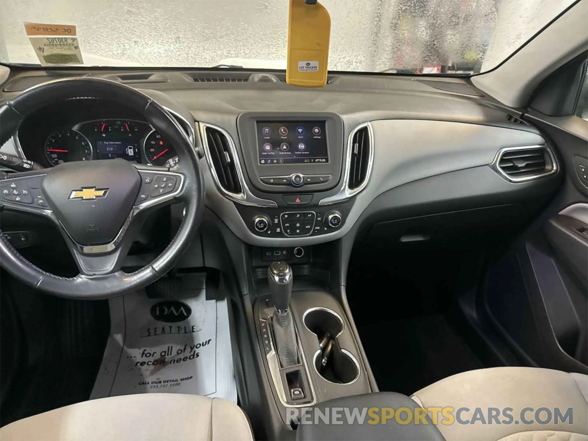 6 fotografías del automóvil dañado 2GNAXTEV4L6233100 CHEVROLET EQUINOX 2020