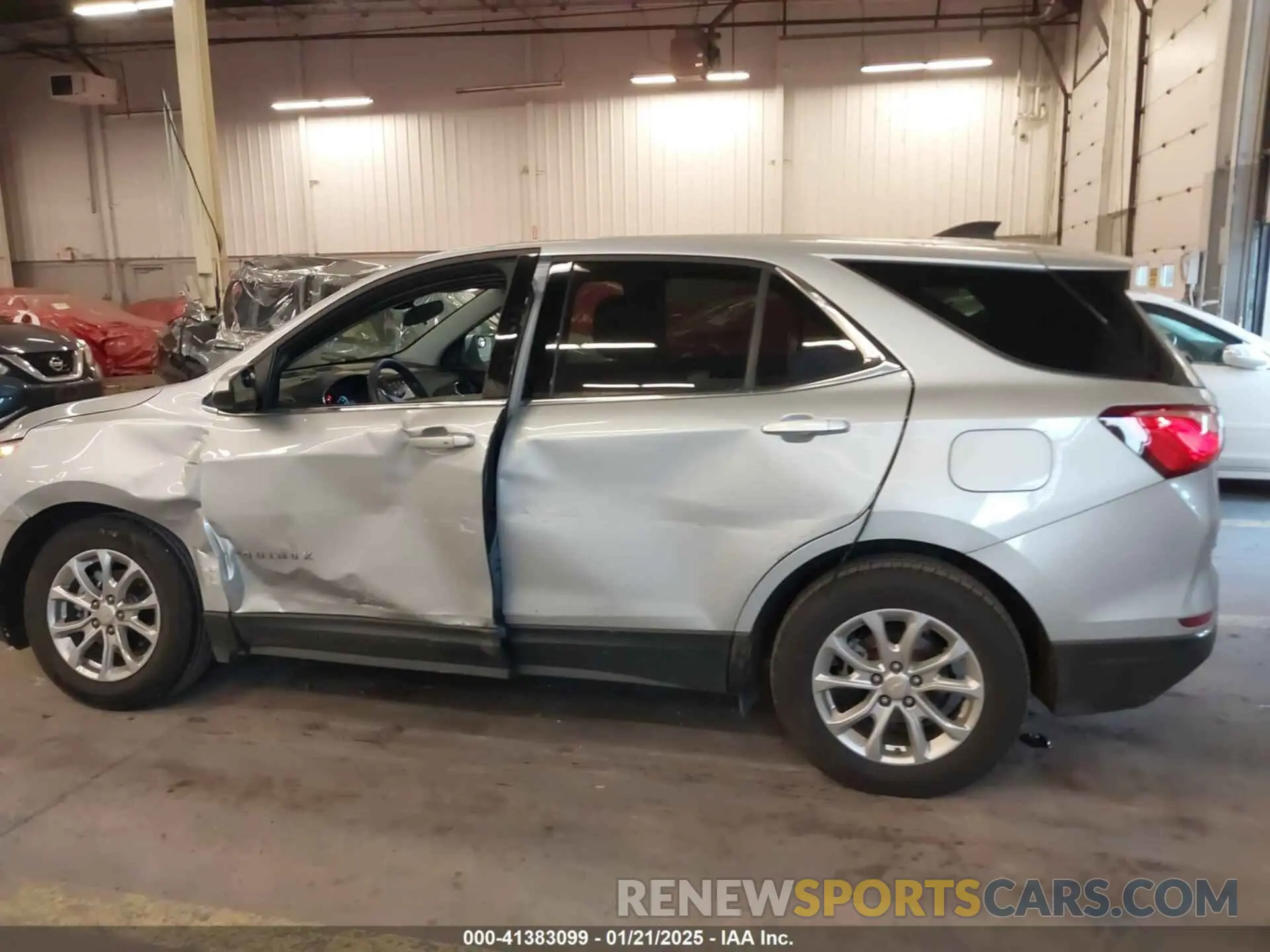 14 fotografías del automóvil dañado 2GNAXTEV4L6252441 CHEVROLET EQUINOX 2020
