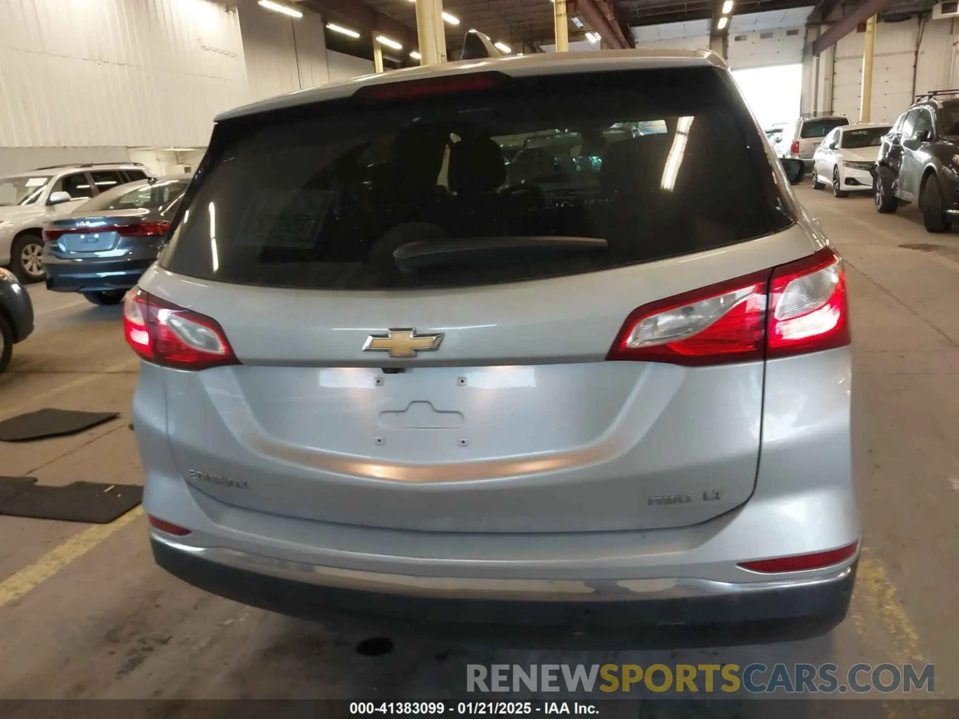 16 fotografías del automóvil dañado 2GNAXTEV4L6252441 CHEVROLET EQUINOX 2020
