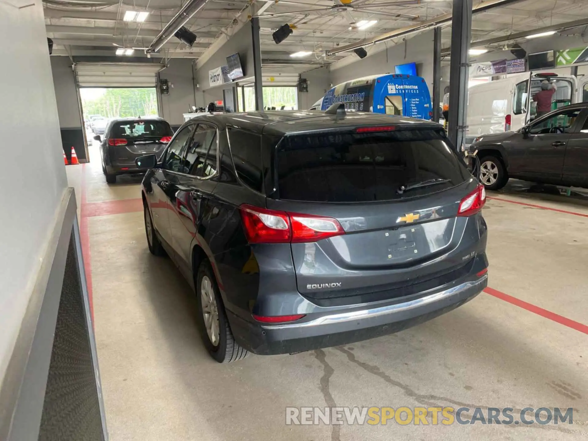 5 fotografías del automóvil dañado 2GNAXTEV6L6158206 CHEVROLET EQUINOX 2020