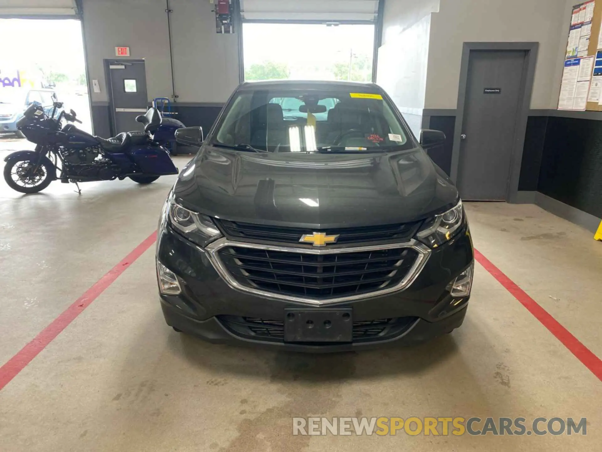 8 fotografías del automóvil dañado 2GNAXTEV6L6158206 CHEVROLET EQUINOX 2020
