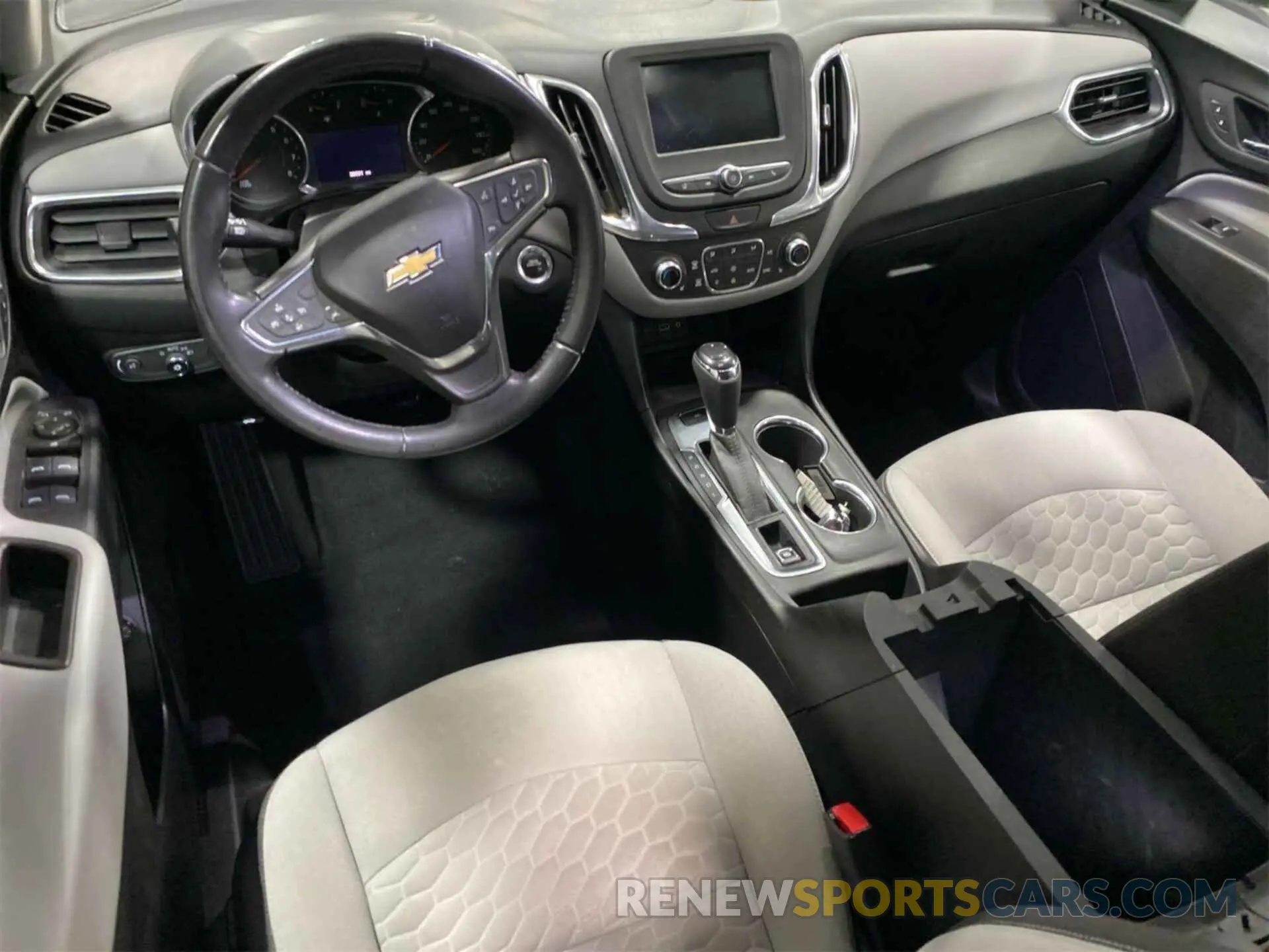 21 fotografías del automóvil dañado 2GNAXTEV6L6233356 CHEVROLET EQUINOX 2020