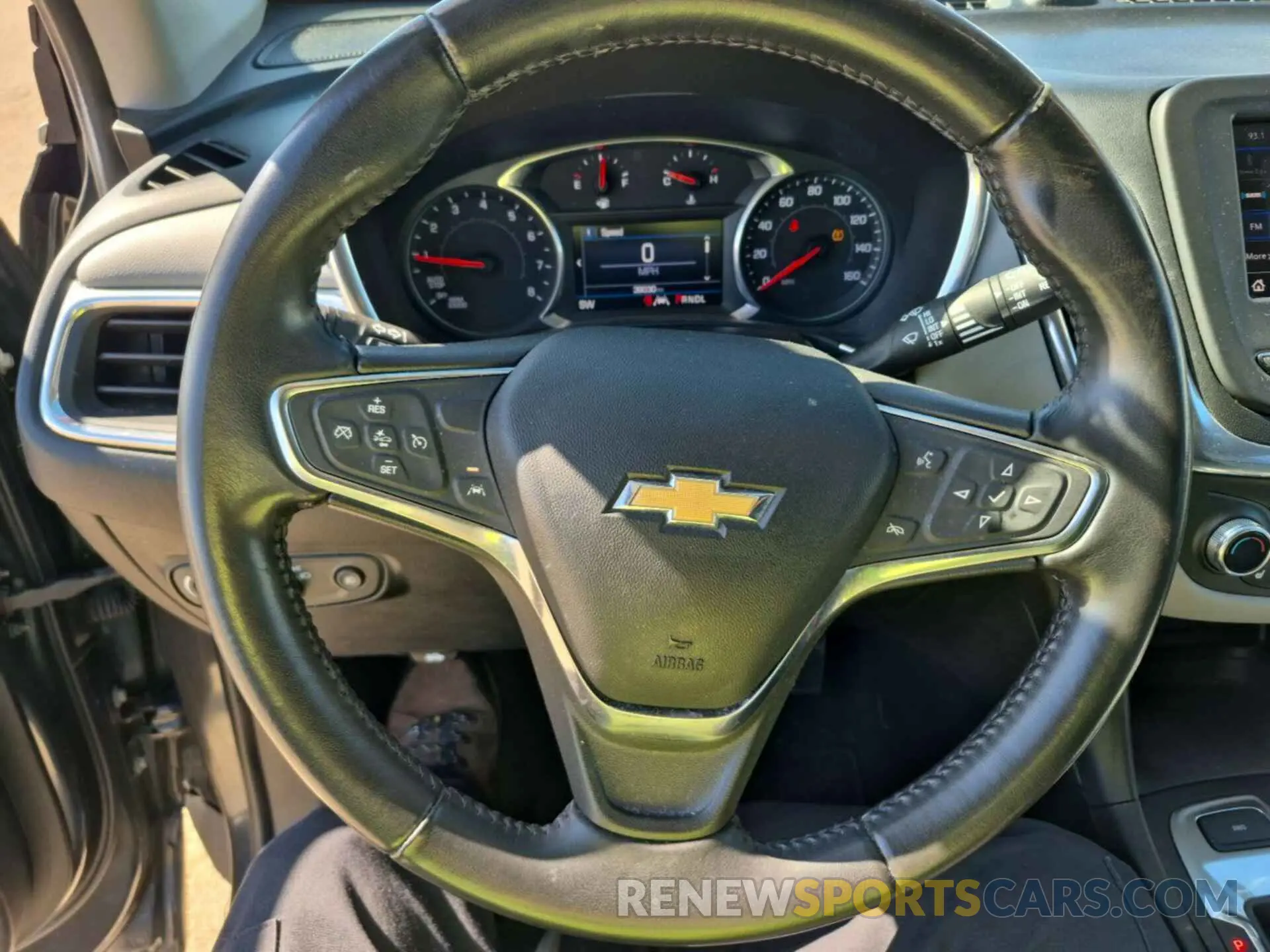 26 fotografías del automóvil dañado 2GNAXTEV6L6233356 CHEVROLET EQUINOX 2020