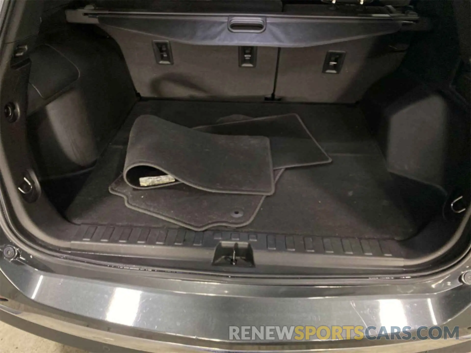 3 fotografías del automóvil dañado 2GNAXTEV6L6233356 CHEVROLET EQUINOX 2020