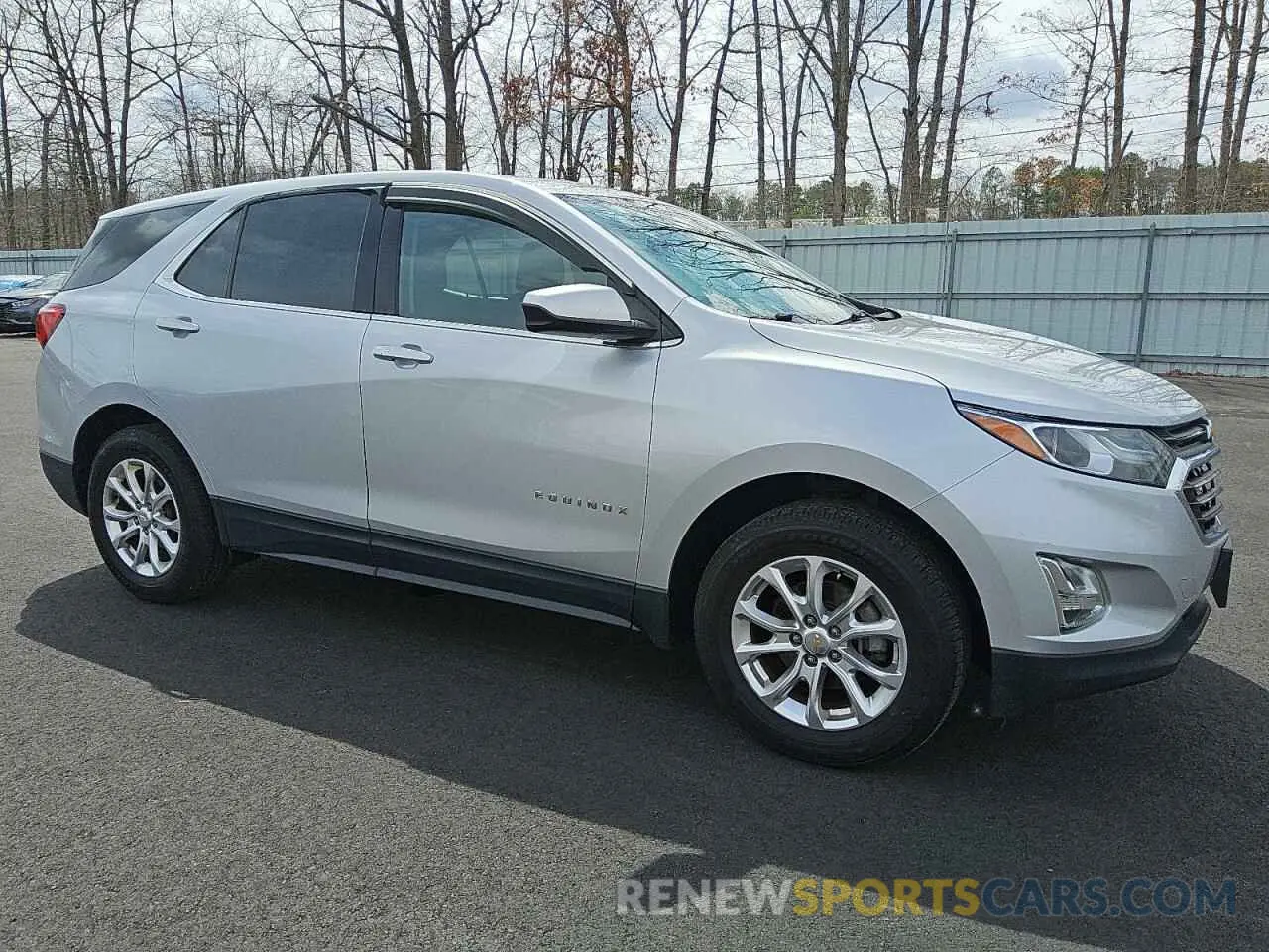4 fotografías del automóvil dañado 2GNAXTEV6L6249962 CHEVROLET EQUINOX 2020