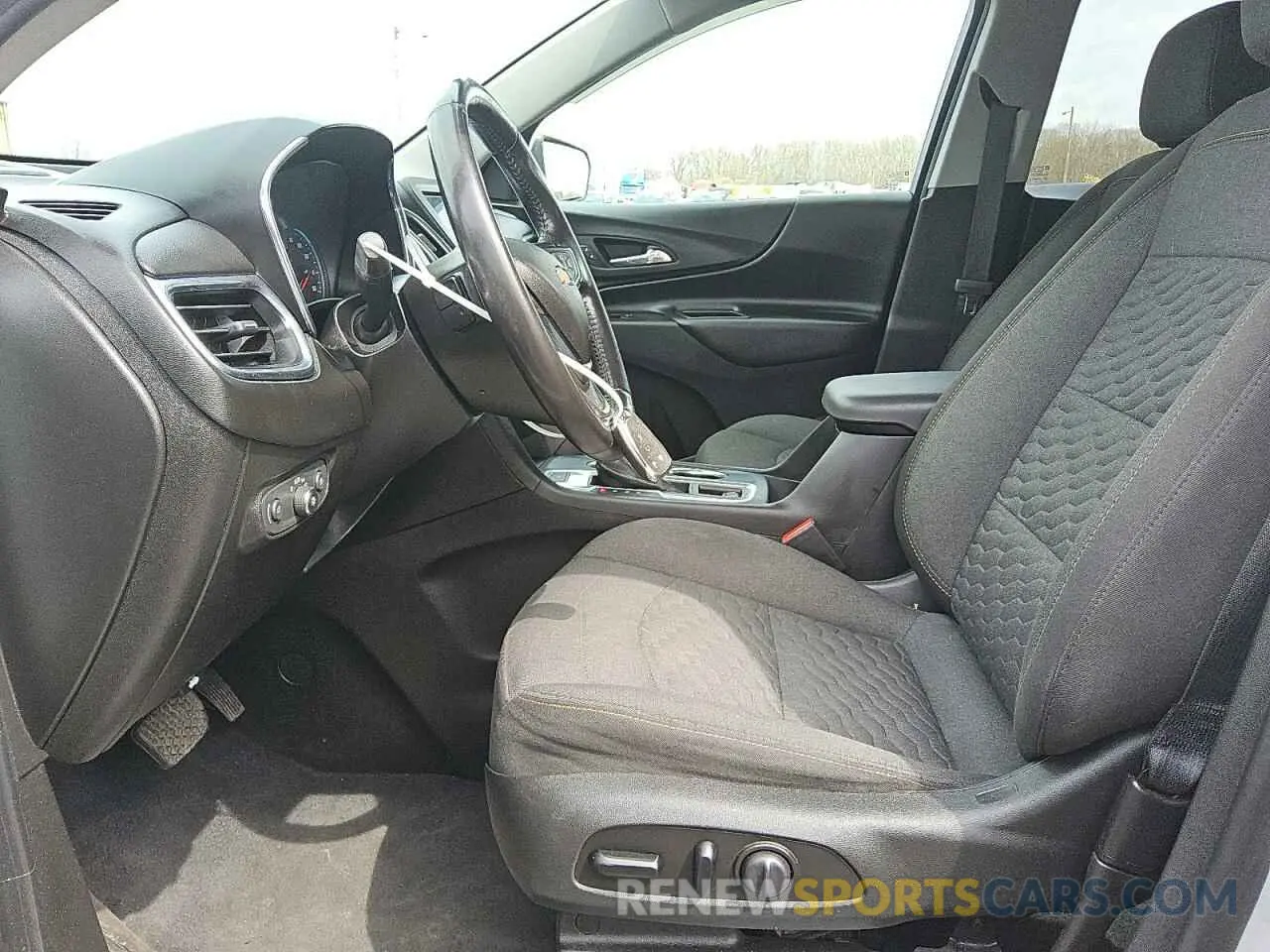 7 fotografías del automóvil dañado 2GNAXTEV6L6249962 CHEVROLET EQUINOX 2020