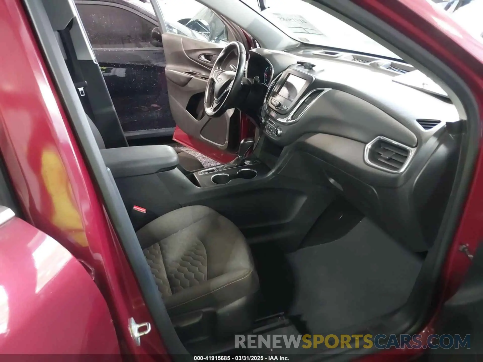 5 fotografías del automóvil dañado 2GNAXTEV7L6122508 CHEVROLET EQUINOX 2020