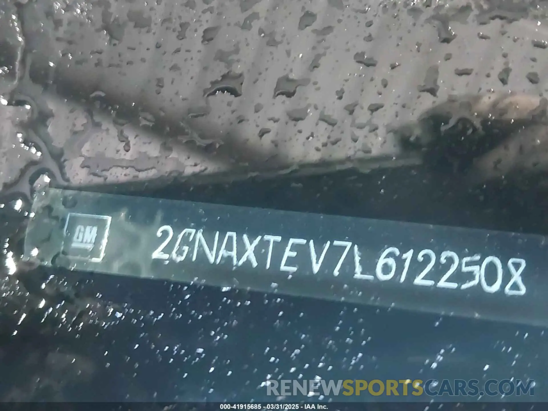 9 fotografías del automóvil dañado 2GNAXTEV7L6122508 CHEVROLET EQUINOX 2020