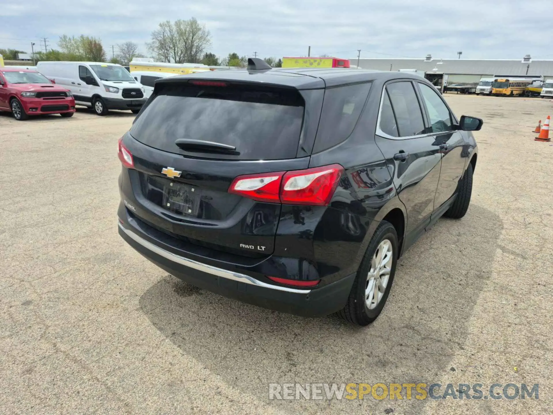 26 fotografías del automóvil dañado 2GNAXTEV7L6182157 CHEVROLET EQUINOX 2020
